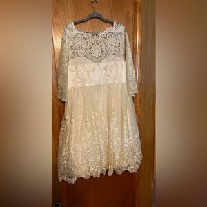 Chi Chi London. Special occasion dress. New with tags size 26 champagne